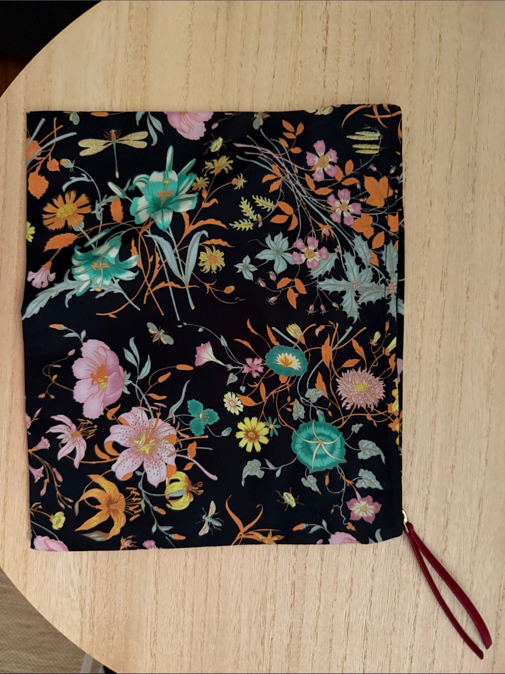 Gucci Floral Black with Multicolor Silk Pouch